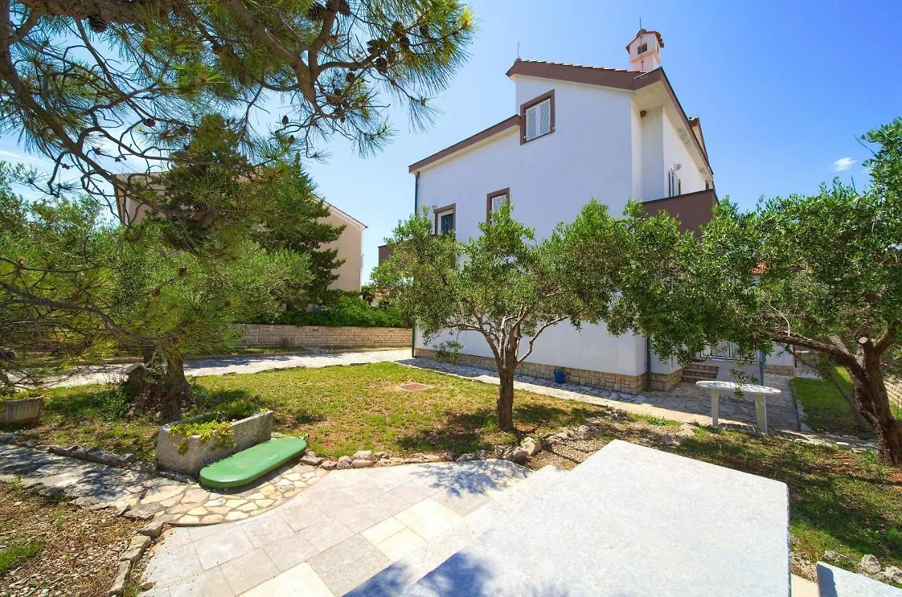 Bed and Breakfast Bed&Breakfast Lucija Punat 2*,  Chorvatsko